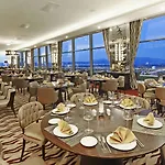 Crowne Plaza Convention Center & Thermal By Ihg מלון 5*