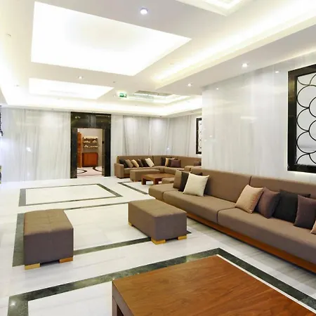 Отель Crowne Plaza Convention Center & Thermal By Ihg 5*