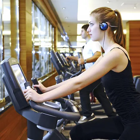 Hotel Crowne Plaza Convention Center & Thermal By Ihg