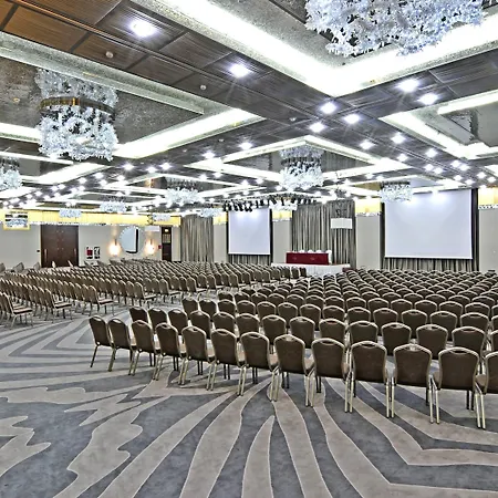 Crowne Plaza Convention Center & Thermal By Ihg