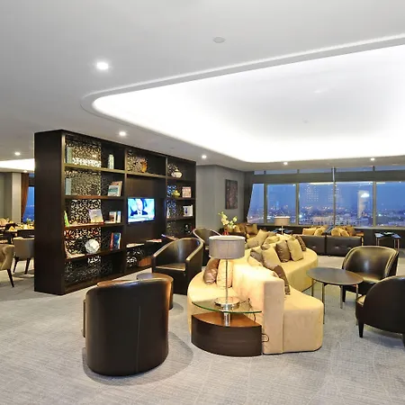 Отель Crowne Plaza Convention Center & Thermal By Ihg 5*