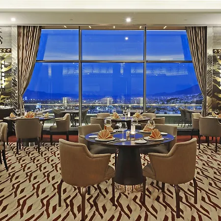 Crowne Plaza Convention Center & Thermal By Ihg 5* Бурса