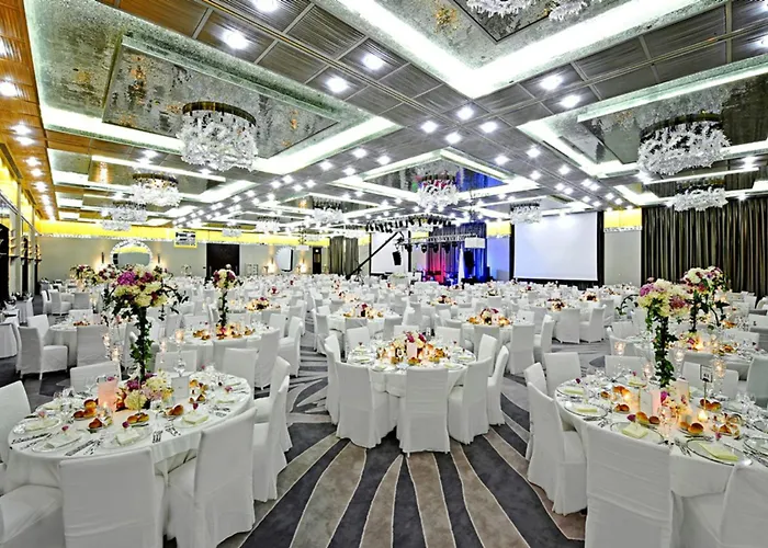 Crowne Plaza Convention Center & Thermal By Ihg Отель Бурса