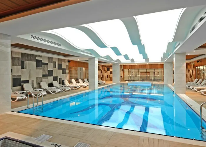 Crowne Plaza Convention Center & Thermal By Ihg