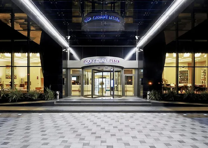 Отель Crowne Plaza Convention Center & Thermal By Ihg 5*