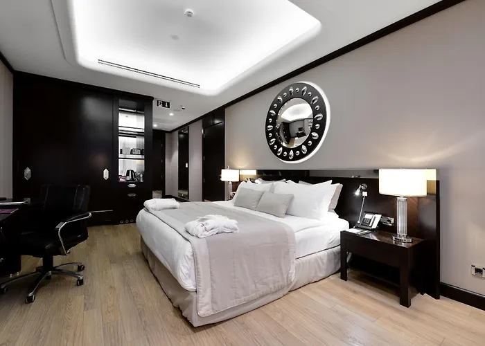 Crowne Plaza Convention Center & Thermal By Ihg Бурса